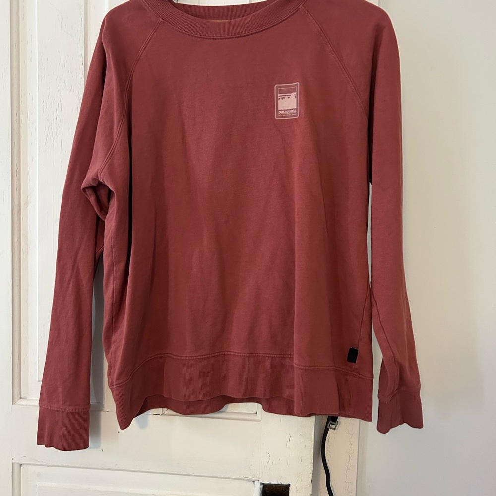 Woman’s Patagonia Sweatshirt